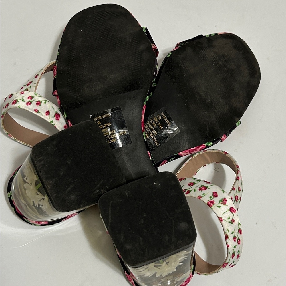 Betsey Johnson Black and Pink Floral Sandals Worn once - Picture 10 of 10